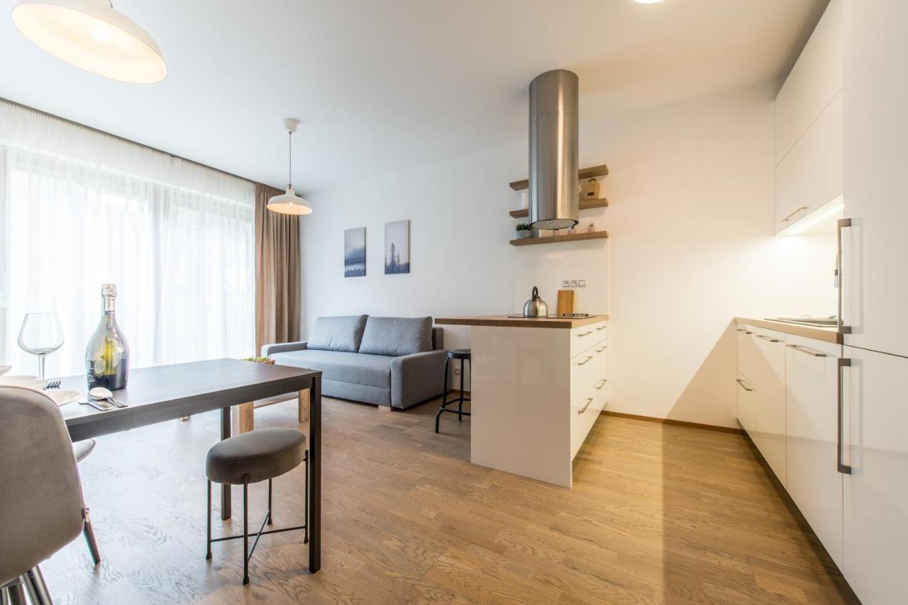 Mozart Central Apartments With Garage Prague Exterior photo