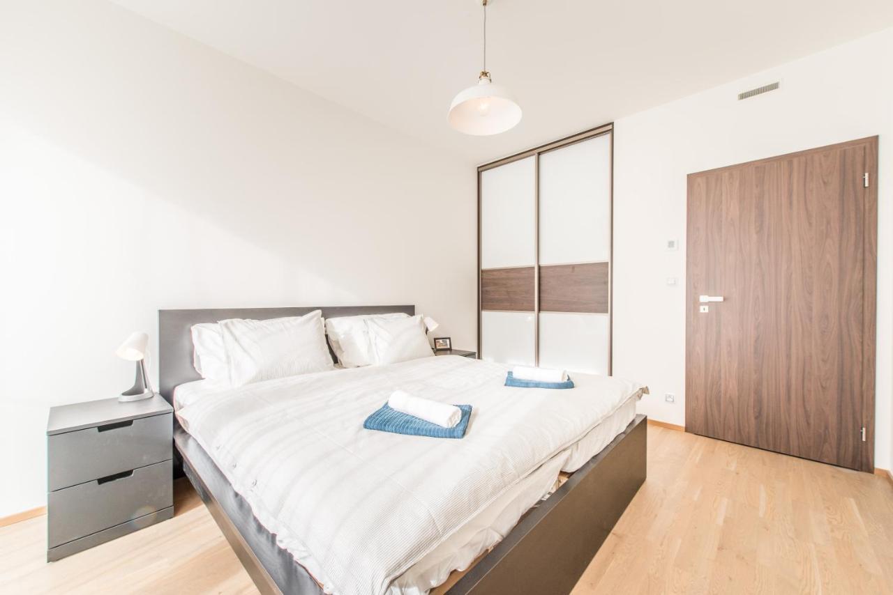 Mozart Central Apartments With Garage Prague Exterior photo
