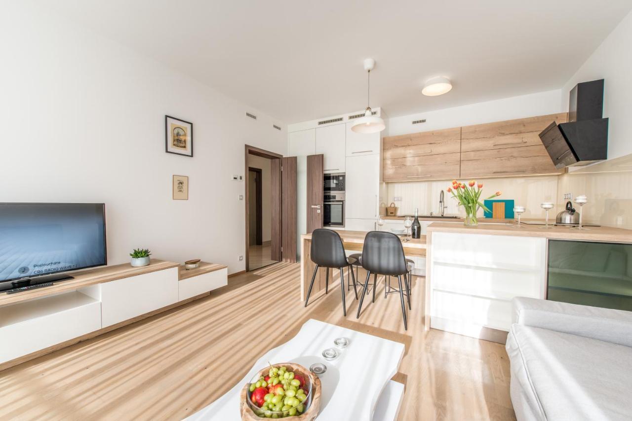 Mozart Central Apartments With Garage Prague Exterior photo