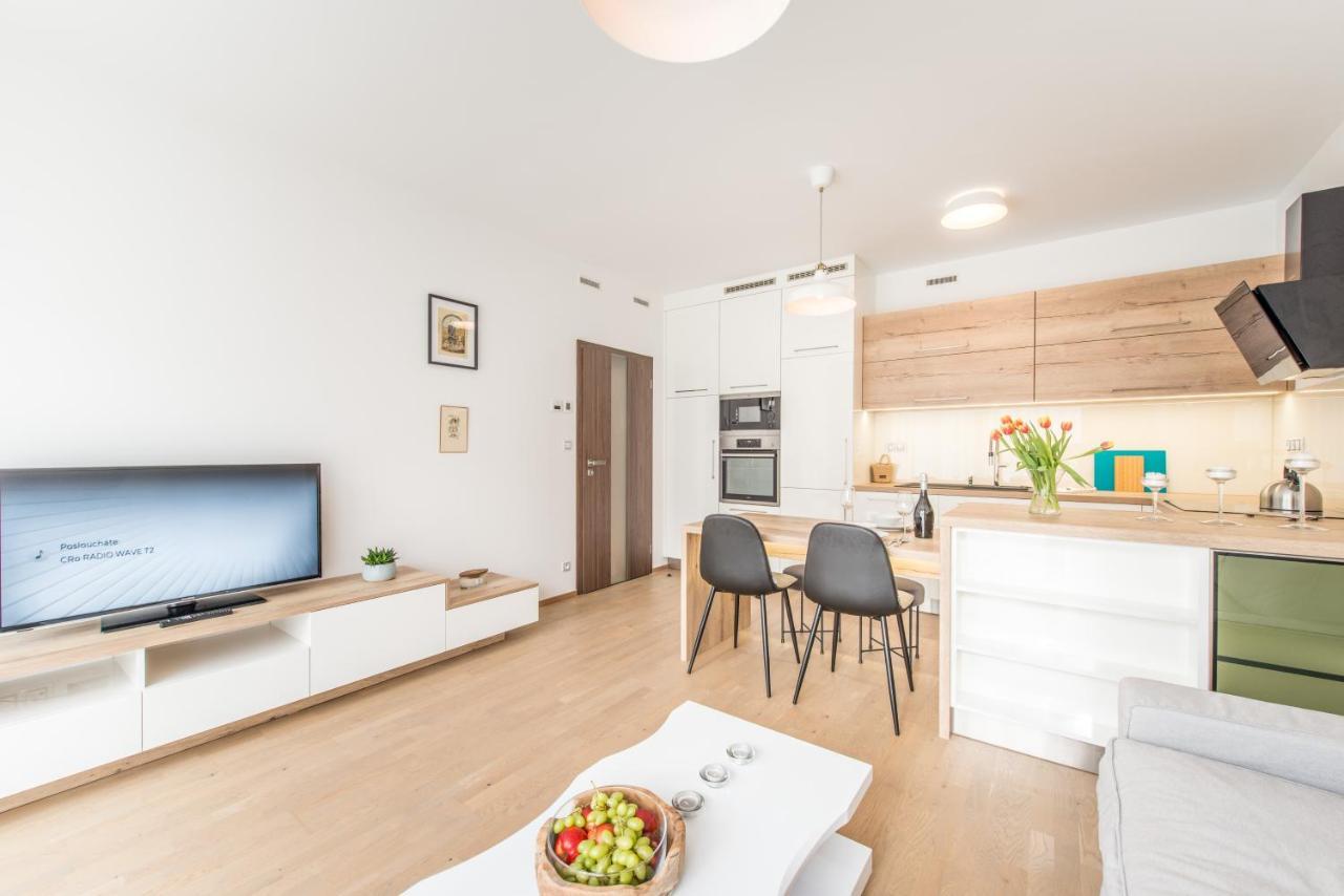 Mozart Central Apartments With Garage Prague Exterior photo